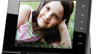 The Only Digital Photo Frame That Makes Sense In This Cruel, Non-Analogue World